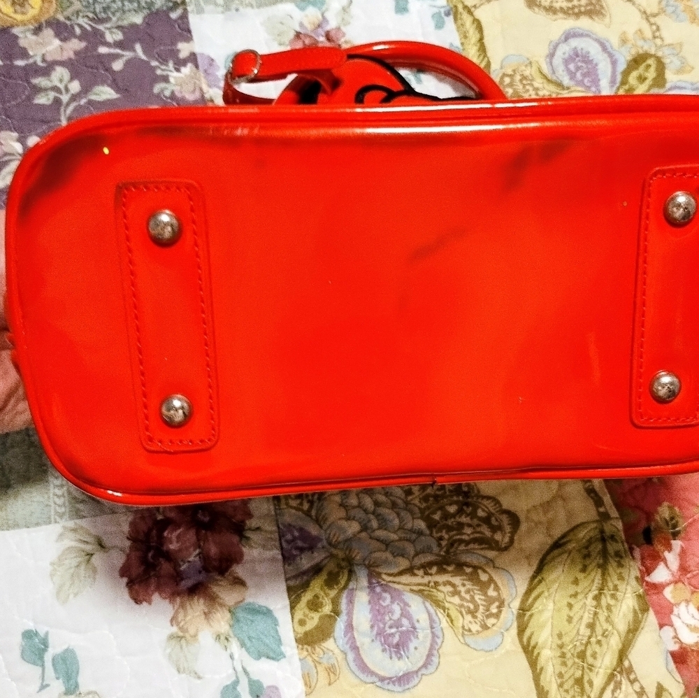 Loungefly Loves Hello Kitty Sanrio Embossed red Patent Dome Handbag - Picture 8 of 16
